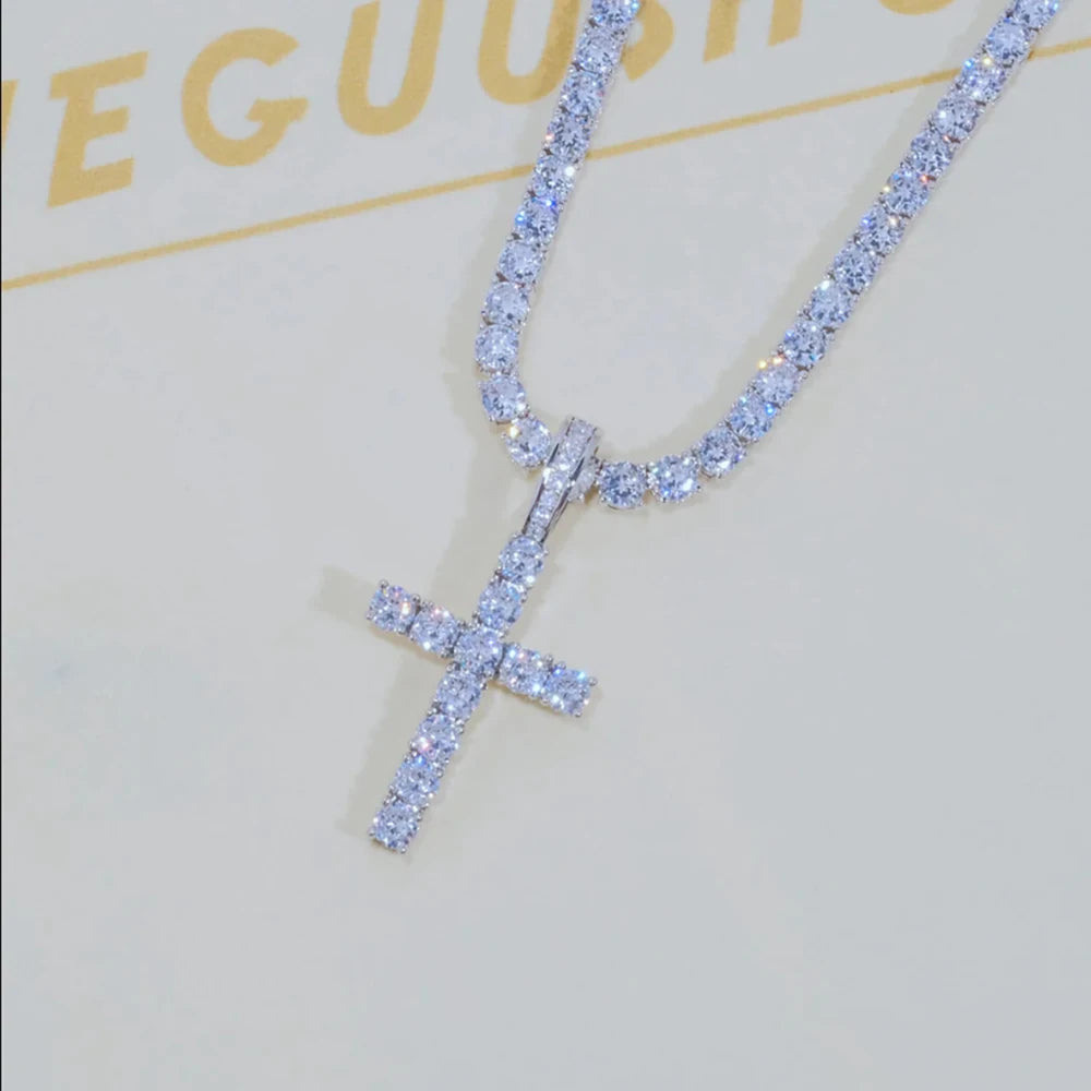 Wholesale Fashion Simple Bling Cross Pendant Iced Out Cubic Zirconia Diamond 18k Gold Plated Christian Charm Jewelry Women Men ﻿